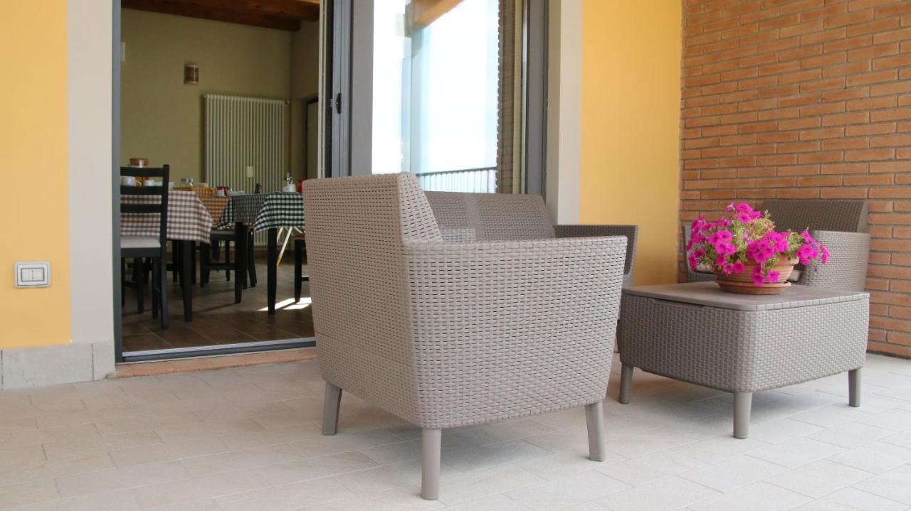 Bed and Breakfast Al Ginepro Montecchio  Екстер'єр фото