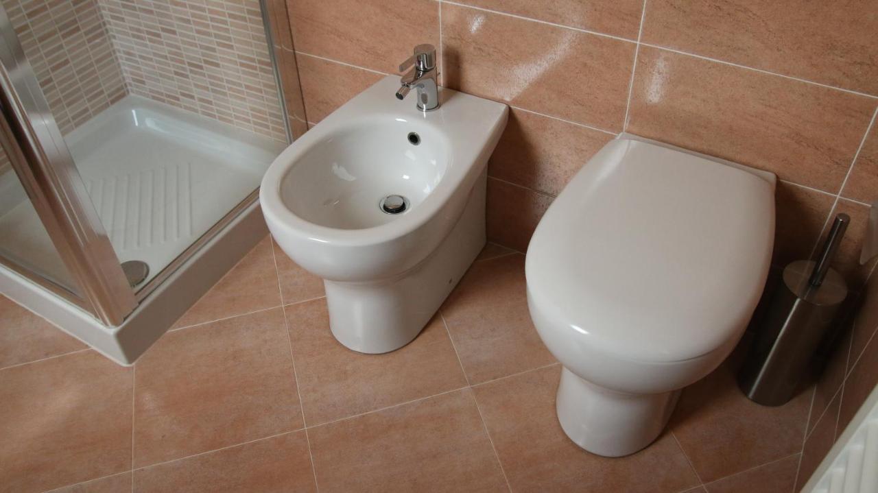 Bed and Breakfast Al Ginepro Montecchio  Екстер'єр фото