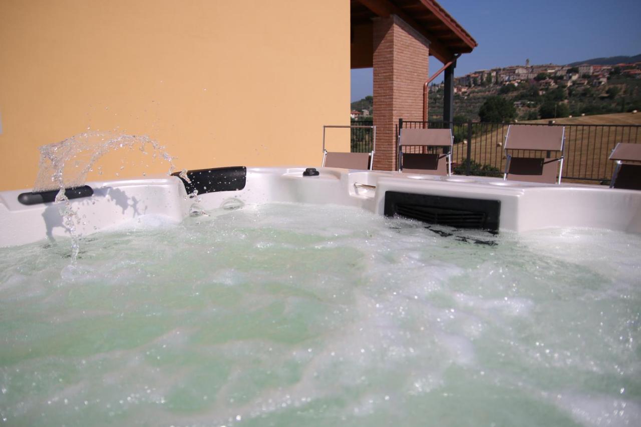 Bed and Breakfast Al Ginepro Montecchio  Екстер'єр фото